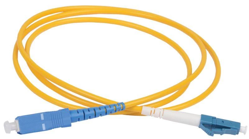 Патч-корд оптический коммутационный переходной для одномодового кабеля (SM); 9/125 (OS2); LC/UPC-SC/UPC; одинарного исполнения (Simplex); LSZH (дл.2м) ITK FPC09-LCU-SCU-C1L-2M