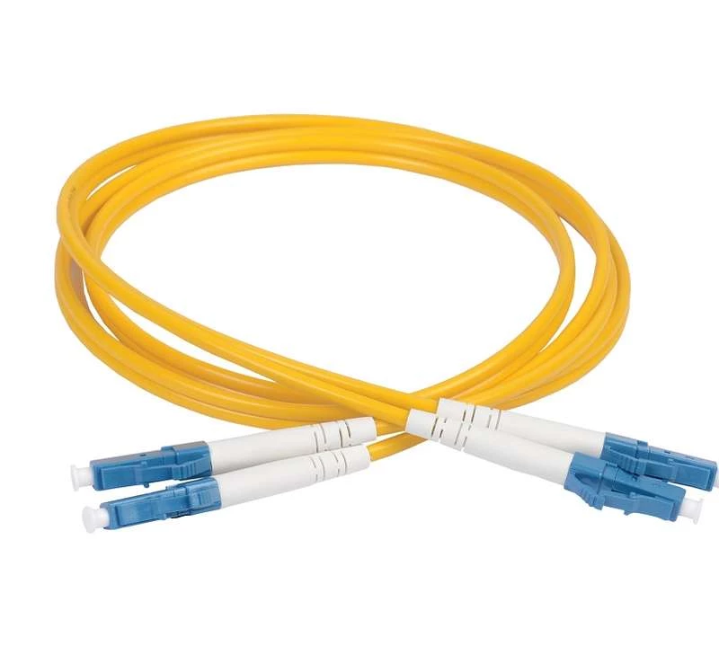 Патч-корд оптический коммутационный соединительный для одномодового кабеля (SM); 9/125 (OS2); LC/UPC-LC/UPC; двойного исполнения (Duplex); LSZH (дл.1м) ITK FPC09-LCU-LCU-C2L-1M